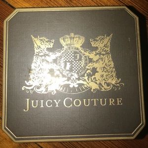Juicy couture gold bow necklace